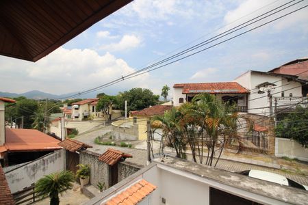 Casa de condomínio à venda com 216m², 5 quartos e 3 vagasQuarto 4 - Vista