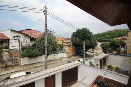 Casa de condomínio à venda com 216m², 5 quartos e 3 vagasQuarto 4 - Vista