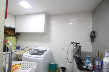 Casa de condomínio à venda com 216m², 5 quartos e 3 vagasÁrea de Serviço