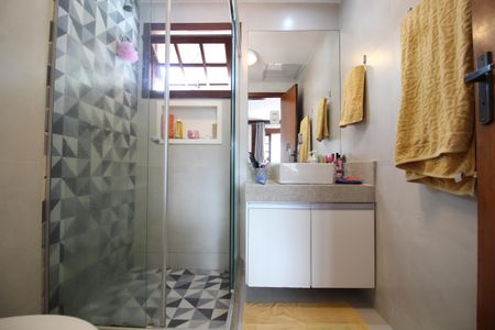 Casa de condomínio à venda com 216m², 5 quartos e 3 vagasQuarto 3 - Suíte