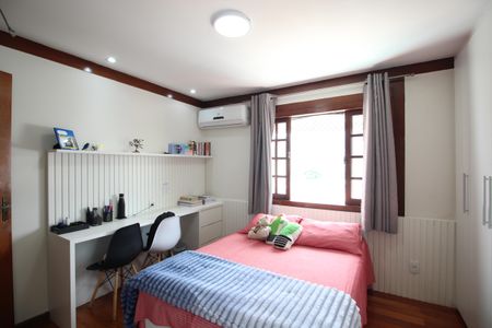 Casa de condomínio à venda com 216m², 5 quartos e 3 vagasQuarto 3