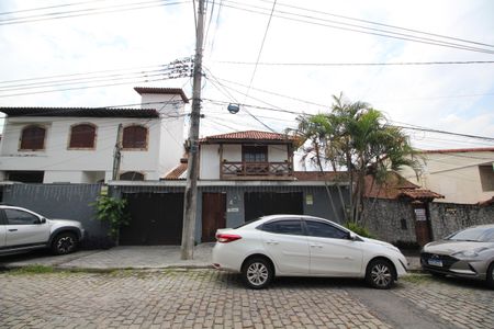 Casa de condomínio à venda com 216m², 5 quartos e 3 vagasFachada