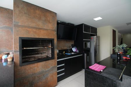 Casa de condomínio à venda com 216m², 5 quartos e 3 vagasChurrasqueira