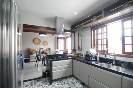 Casa de condomínio à venda com 216m², 5 quartos e 3 vagasCozinha