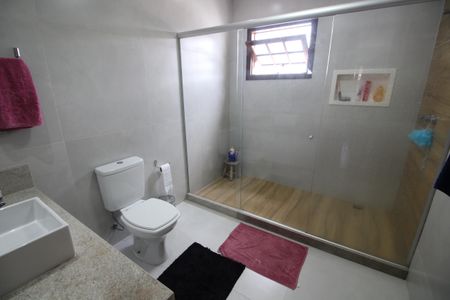 Casa de condomínio à venda com 216m², 5 quartos e 3 vagasQuarto 1 - Suíte