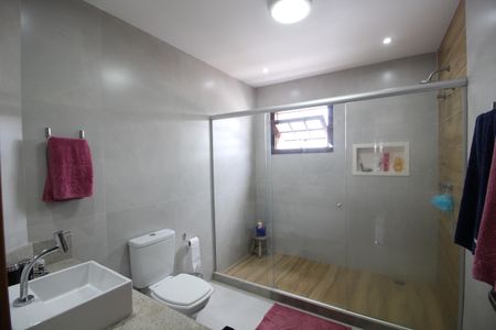 Casa de condomínio à venda com 216m², 5 quartos e 3 vagasQuarto 1 - Suíte