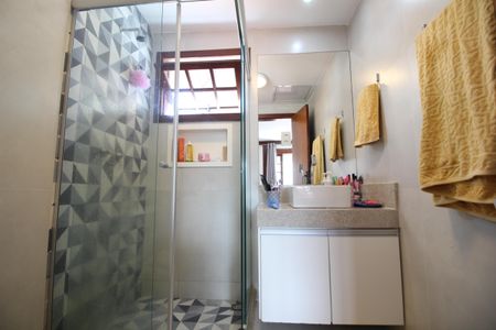 Casa de condomínio à venda com 216m², 5 quartos e 3 vagasQuarto 3 - Suíte