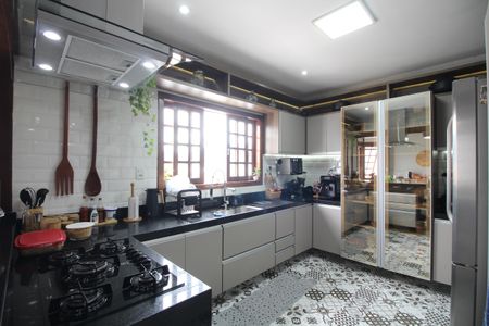 Casa de condomínio à venda com 216m², 5 quartos e 3 vagasCozinha