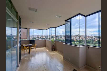 Apartamento à venda com 155m², 4 quartos e 3 vagasCobertura
