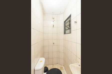 Casa para alugar com 60m², 2 quartos e sem vaga Casa para alugar com 60m², 2 quartos e sem vagaBanheiro 1