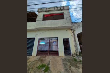 Casa para alugar com 60m², 2 quartos e sem vaga Casa para alugar com 60m², 2 quartos e sem vagaFachada