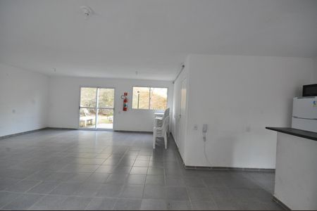 Apartamento para alugar com 45m², 2 quartos e sem vagaÁrea comum - Salão de festas