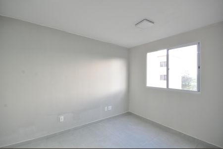 Sala de apartamento para alugar com 2 quartos, 45m² em Jardim Recanto Verde, São Paulo