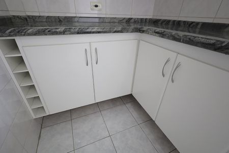Apartamento à venda com 68m², 2 quartos e 1 vagaCozinha