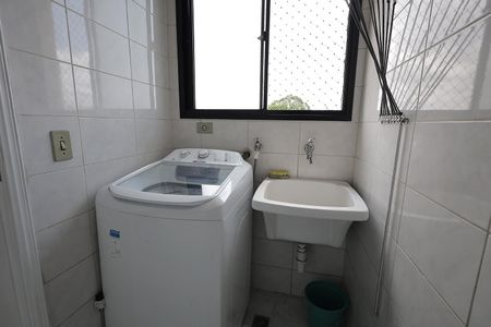 Apartamento à venda com 68m², 2 quartos e 1 vagaÁrea de Serviço