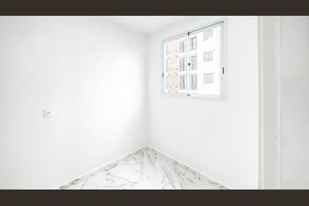 Quarto 1 de apartamento para alugar com 2 quartos, 34m² em Jardim Sabara, São Paulo