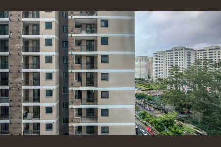 Vista da Sala de apartamento para alugar com 2 quartos, 34m² em Jardim Sabara, São Paulo