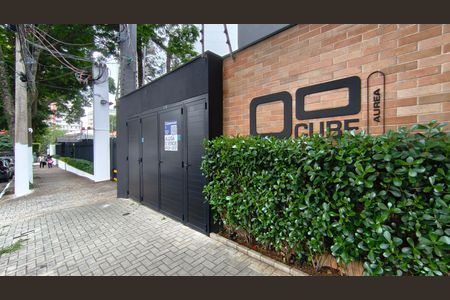 Casa para alugar com 152m², 2 quartos e 2 vagasFachada + Plaquinha