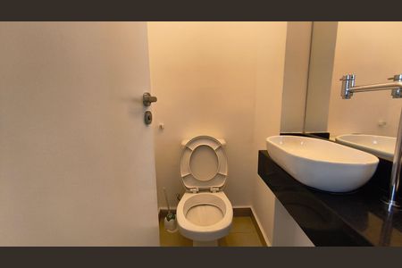 Casa para alugar com 152m², 2 quartos e 2 vagasLavabo