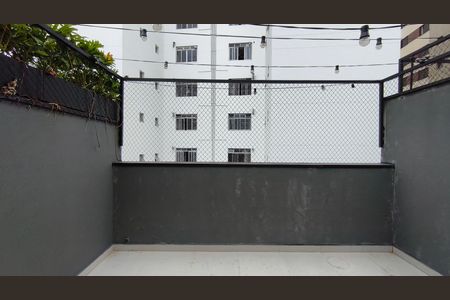 Casa para alugar com 152m², 2 quartos e 2 vagasTerraço
