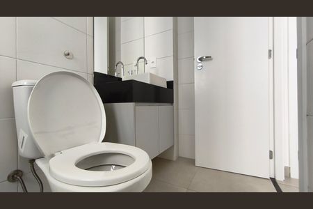 Casa para alugar com 152m², 2 quartos e 2 vagasBanheiro da Suíte 1