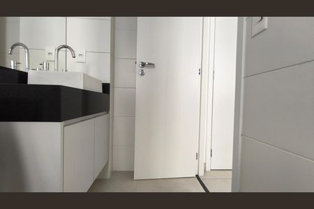 Casa para alugar com 152m², 2 quartos e 2 vagasBanheiro da Suíte 1