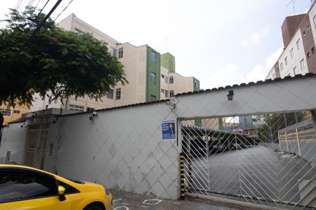 Apartamento para alugar com 54m², 2 quartos e 1 vagaFachada