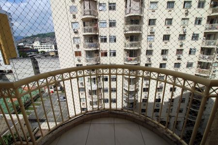 Apartamento à venda com 56m², 2 quartos e 1 vagaVaranda