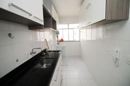 Apartamento à venda com 56m², 2 quartos e 1 vagaCozinha