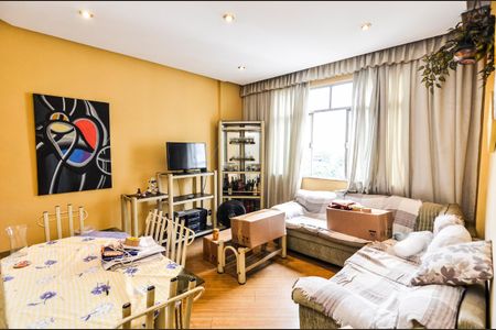 Sala de apartamento para alugar com 2 quartos, 75m² em Vila Isabel, Rio de Janeiro