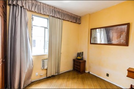 Quarto 1 de apartamento para alugar com 2 quartos, 75m² em Vila Isabel, Rio de Janeiro