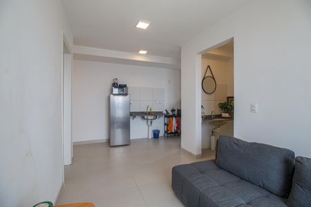 Sala de apartamento para alugar com 2 quartos, 42m² em Santo Cristo, Rio de Janeiro