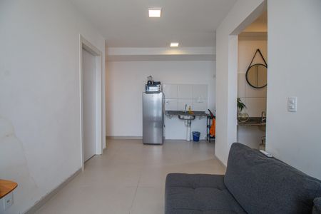 Sala de apartamento para alugar com 2 quartos, 42m² em Santo Cristo, Rio de Janeiro