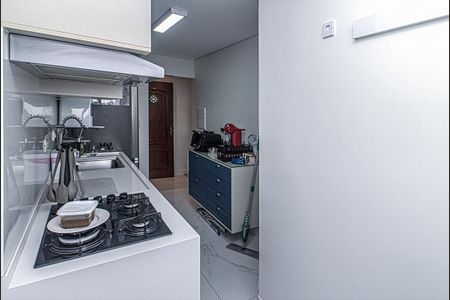 Apartamento à venda com 56m², 2 quartos e 1 vaga Apartamento à venda com 56m², 2 quartos e 1 vagacozinha e área de serviço compartilhadas_5