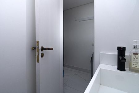 Apartamento à venda com 56m², 2 quartos e 1 vaga Apartamento à venda com 56m², 2 quartos e 1 vagabanheiro na área de serviço_4