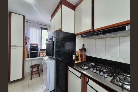 Cozinha  de apartamento à venda com 3 quartos, 280m² em Recreio dos Bandeirantes, Rio de Janeiro