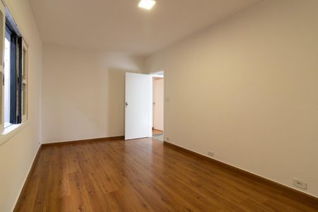 Casa para alugar com 2 quartos, 270m² em Vila Amalia (zona Leste), São Paulo