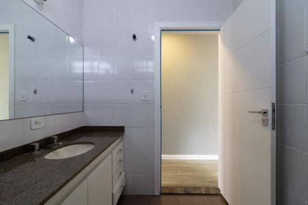 Casa para alugar com 270m², 2 quartos e 2 vagas