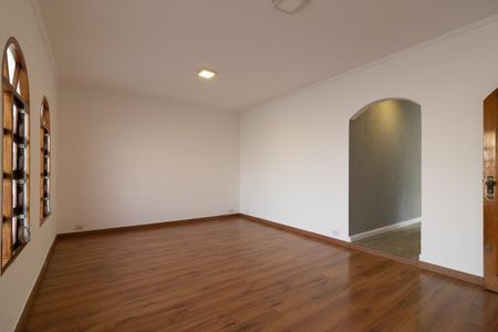 Casa para alugar com 2 quartos, 270m² em Vila Amalia (zona Leste), São Paulo