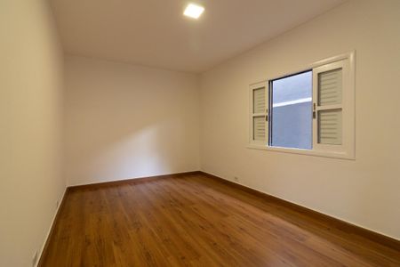 Casa para alugar com 2 quartos, 270m² em Vila Amalia (zona Leste), São Paulo