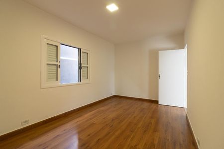 Casa para alugar com 2 quartos, 270m² em Vila Amalia (zona Leste), São Paulo