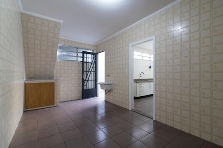 Casa para alugar com 270m², 2 quartos e 2 vagas