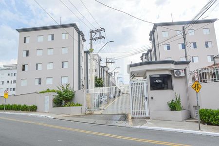 Apartamento para alugar com 47m², 2 quartos e 1 vaga Apartamento para alugar com 47m², 2 quartos e 1 vagaFachada