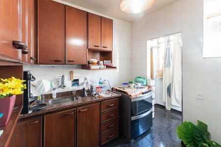 Apartamento à venda com 74m², 2 quartos e 1 vagaCozinha
