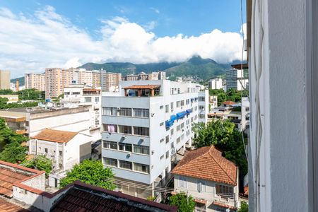 Apartamento à venda com 74m², 2 quartos e 1 vagaVista