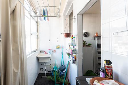 Apartamento à venda com 74m², 2 quartos e 1 vagaÁrea de Serviço