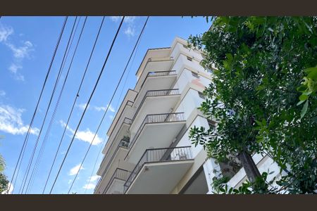 Apartamento à venda com 74m², 2 quartos e 1 vagaFachada