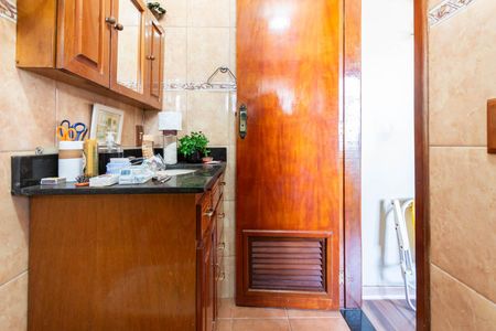 Apartamento à venda com 74m², 2 quartos e 1 vagaBanheiro Suíte