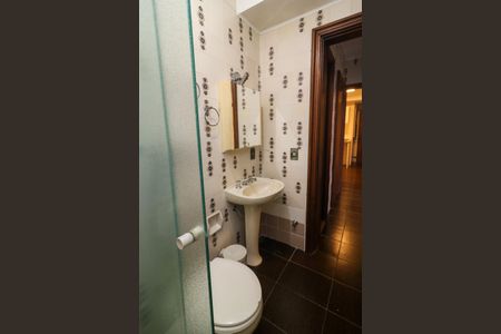 Apartamento para alugar com 565m², 3 quartos e 4 vagas Apartamento para alugar com 565m², 3 quartos e 4 vagasBanheiro de serviço