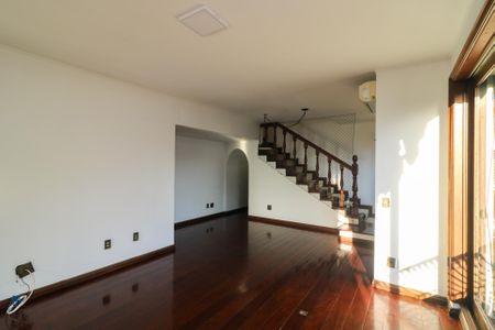 Apartamento para alugar com 565m², 3 quartos e 4 vagas Apartamento para alugar com 565m², 3 quartos e 4 vagasSala de TV